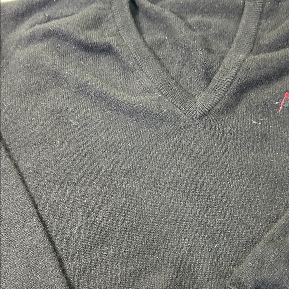 Lyle & Scott  cashmere  pullover color black  V-Neck Sweater - Picture 3 of 16